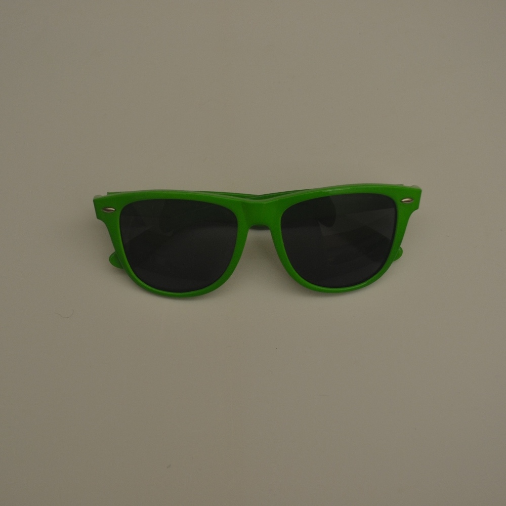 Del Sol Sunglasses Change Color with Sun